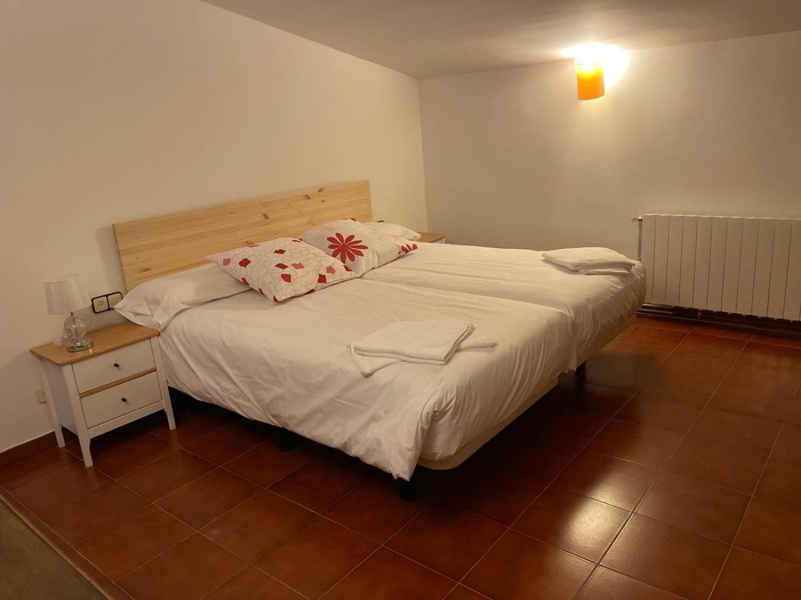 Casa Rural El Bruguer Vell Santa Eulalia de Ronsana Ngoại thất bức ảnh