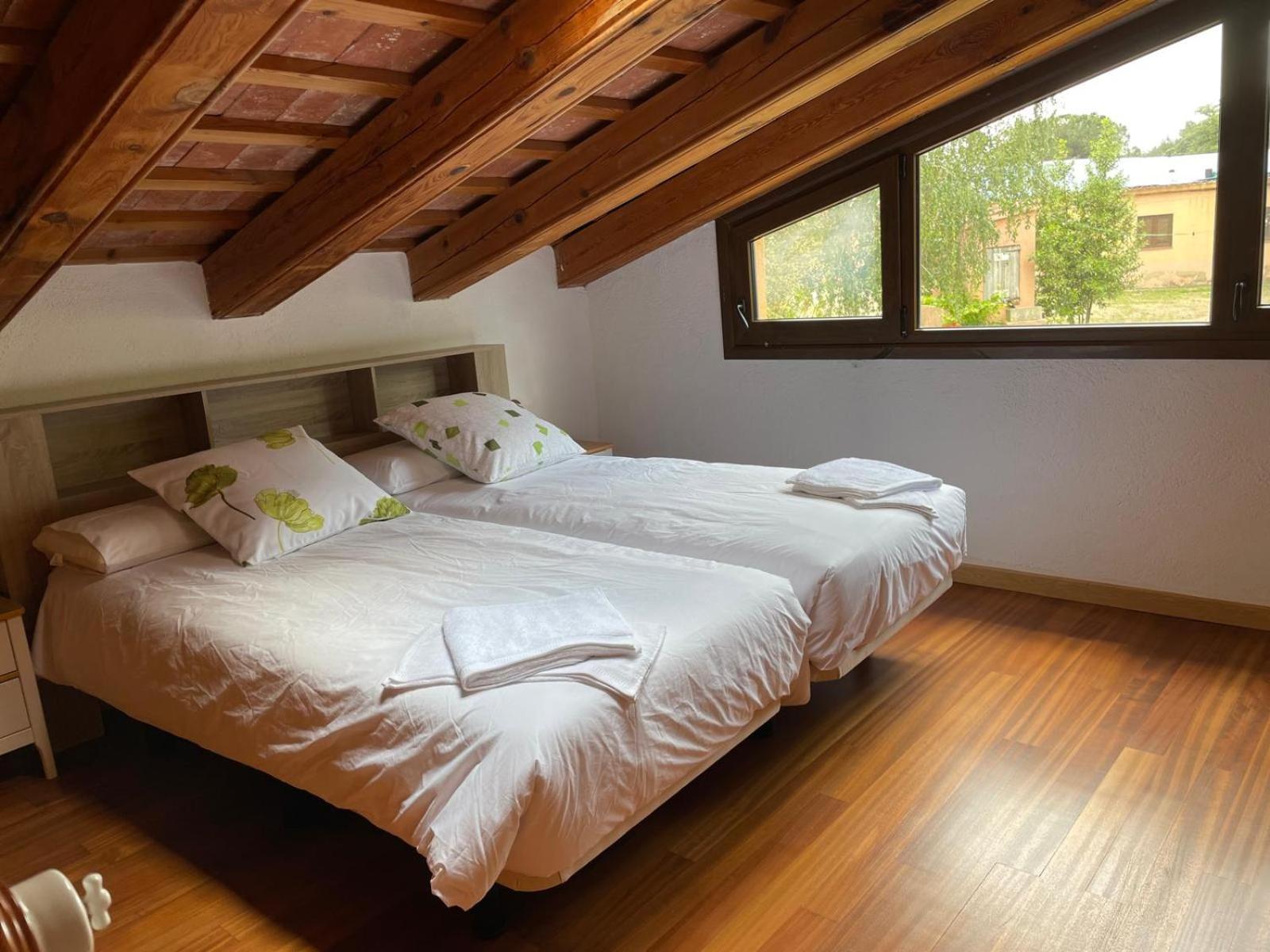 Casa Rural El Bruguer Vell Santa Eulalia de Ronsana Ngoại thất bức ảnh