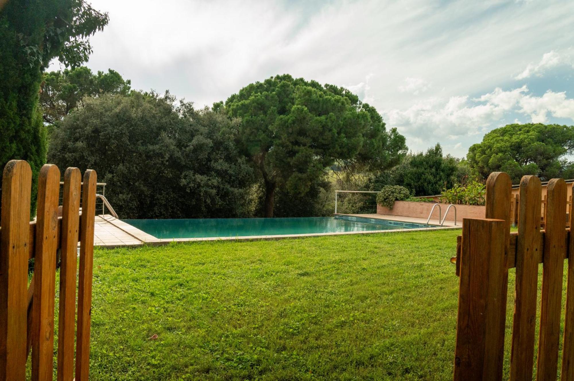 Casa Rural El Bruguer Vell Santa Eulalia de Ronsana Ngoại thất bức ảnh