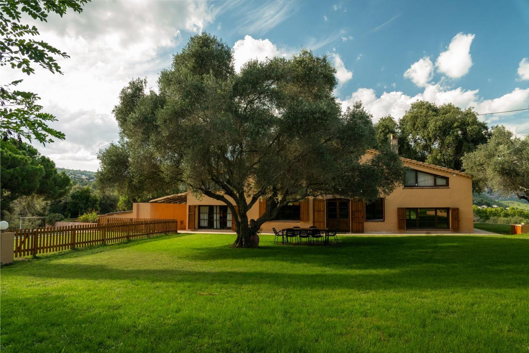 Casa Rural El Bruguer Vell Santa Eulalia de Ronsana Ngoại thất bức ảnh